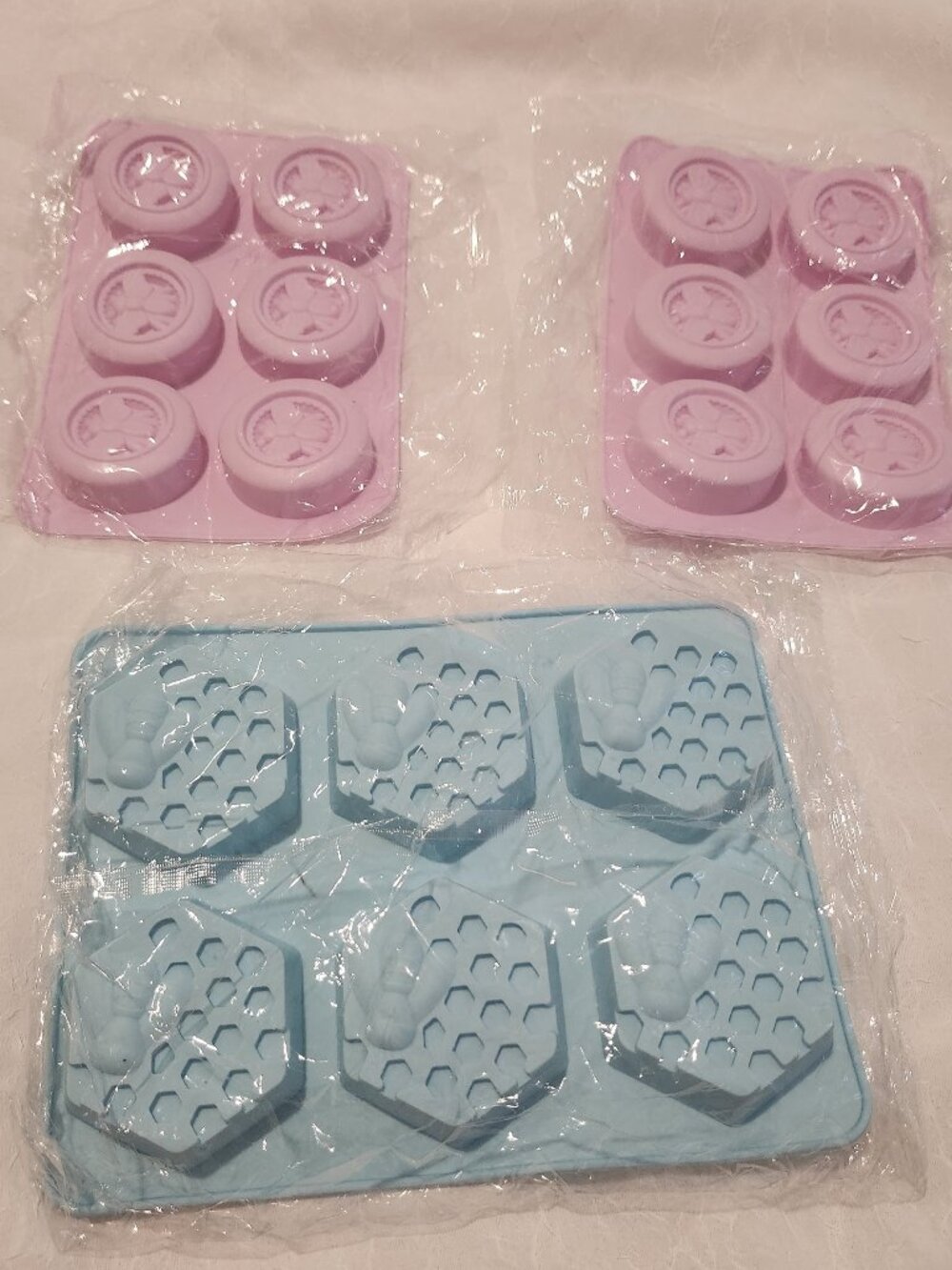 NWT 3 Mold Set of Bee Themed Silicone Molds